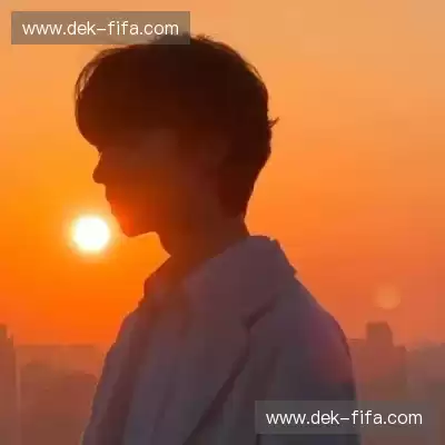屈融健